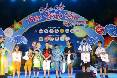 Sự kiện “Ấm Áp Mùa Trăng Rằm Lần thứ V“