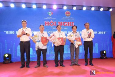 Toàn cảnh 2 Phiên sự kiện “HỘI NGHỊ GIAO BAN CỤM ĐÔ THỊ NAM TRUNG BỘ NĂM 2023 TẠI THÀNH PHỐ QUẢNG NGÃI”