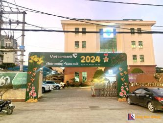Tân Trang Trụ Sở Vietcombank Quảng Ngãi Hùng Vương Và Vietcombank Đức Phổ Trong Mùa Xuân Mới