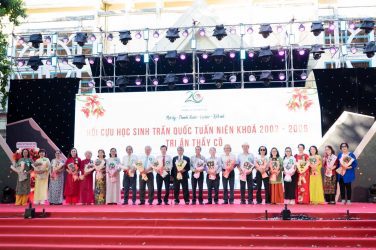 Chạm Lại Thanh Xuân 20 Năm Trường THPT Trần Quốc Tuấn (2003-2006)