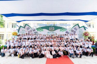 Sự Kiện 20 Năm Trở Về Trường THPT Số 1 Tư Nghĩa – Niên Khóa 2003-2006