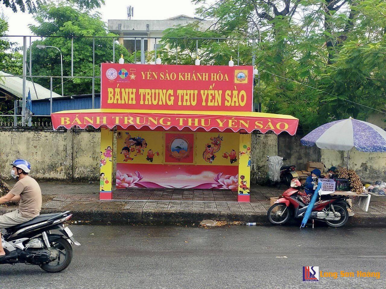 Bàn giao 5 gian hàng bánh trung thu Yến Sào tại Đà Nẵng