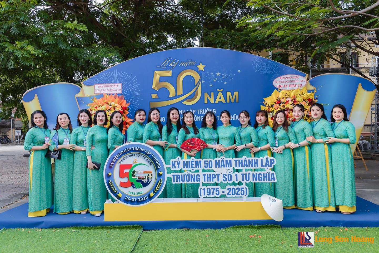 Lễ Kỷ Niệm 50 Thành Lập Trường THPT Số 1 Tư Nghĩa Lễ Kỷ Niệm 50 Thành Lập Trường THPT Số 1 Tư Nghĩa