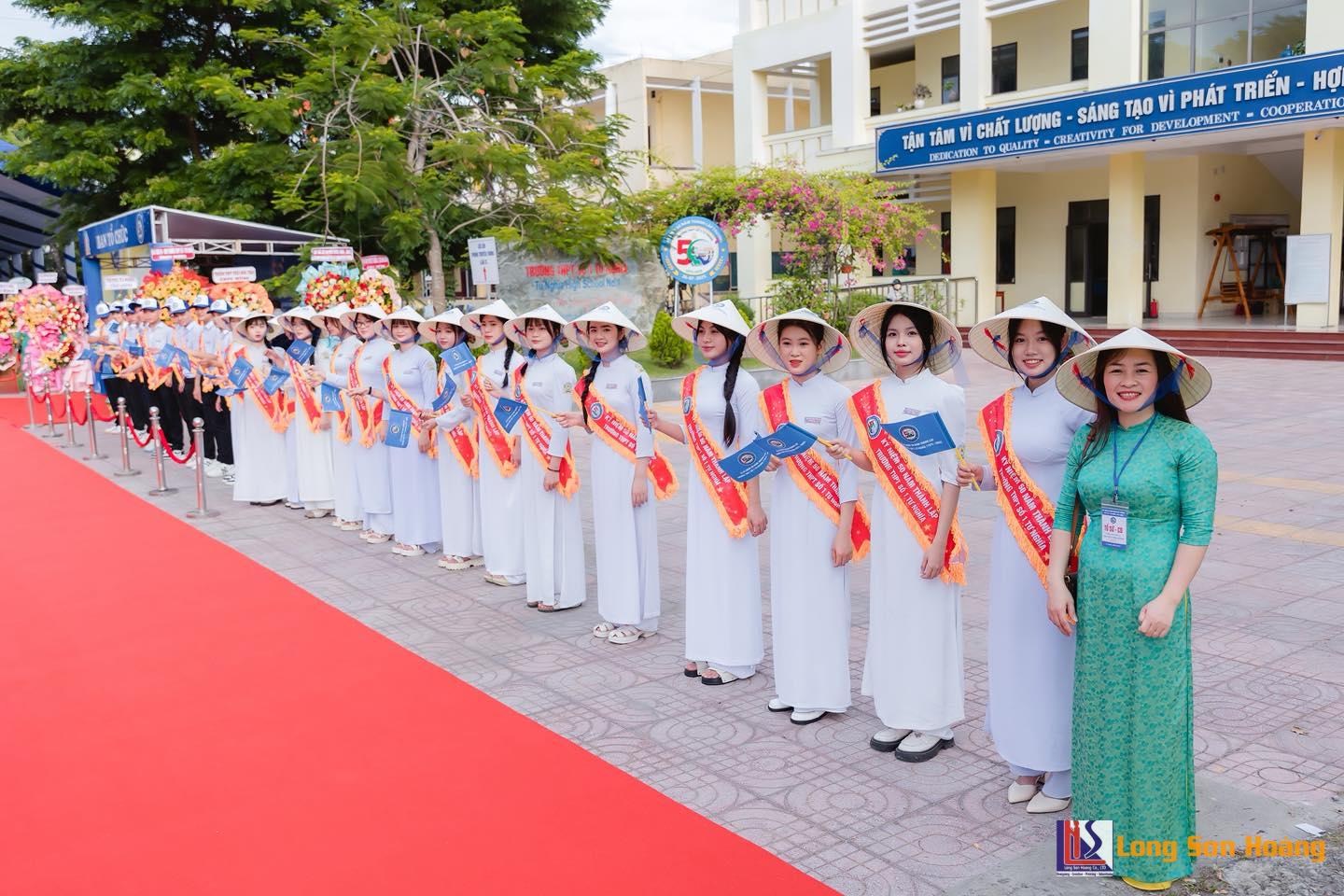 Lễ Kỷ Niệm 50 Thành Lập Trường THPT Số 1 Tư Nghĩa Lễ Kỷ Niệm 50 Thành Lập Trường THPT Số 1 Tư Nghĩa